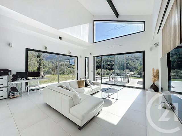 Vente Villa 5 pièces 174 m2 Vauvenargues