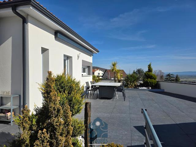 Vente Villa 5 pièces 222 m2 Châteaugay