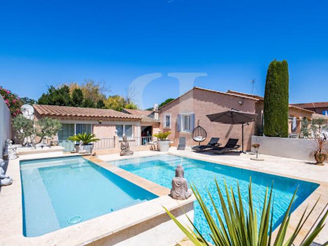 Vente Villa 5 pièces 133.5 m2 Saint Rémy de Provence