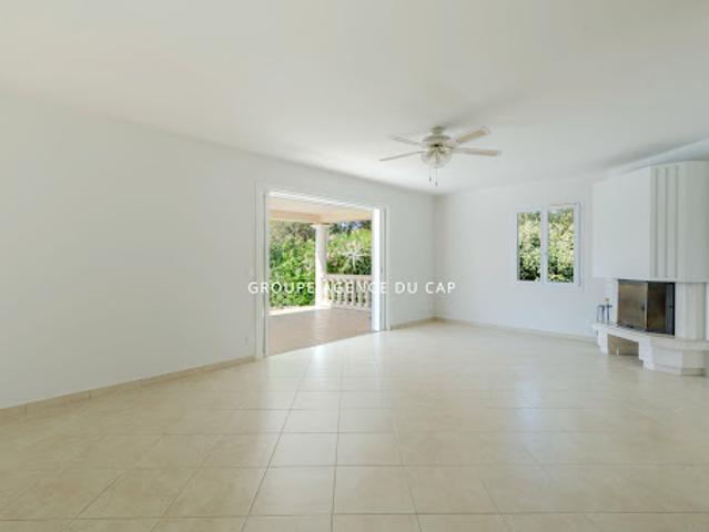 Vente Villa 5 pièces 134 m2 Saint raphael