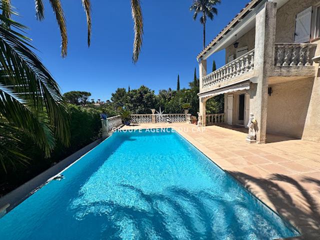 Vente Villa 5 pièces 136 m2 Saint raphael
