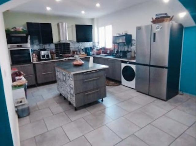 Vente Villa 5 pièces 137.04 m2 Bagnols sur ceze