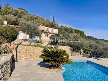 Villa à vendre à Alpes - Cuisine équipée
