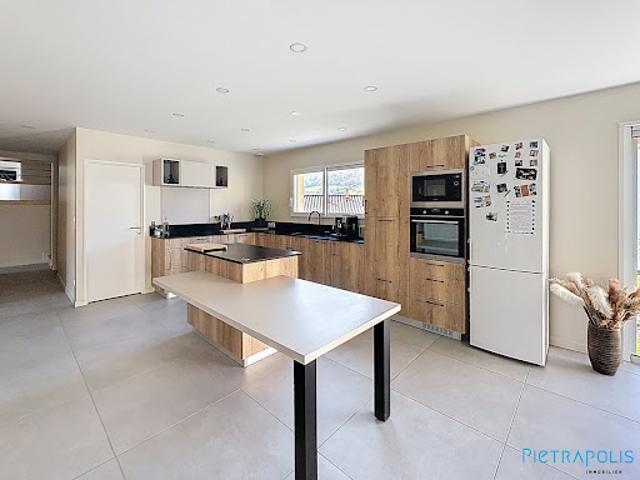 Vente Villa 5 pièces 137 m2 L'Arbresle