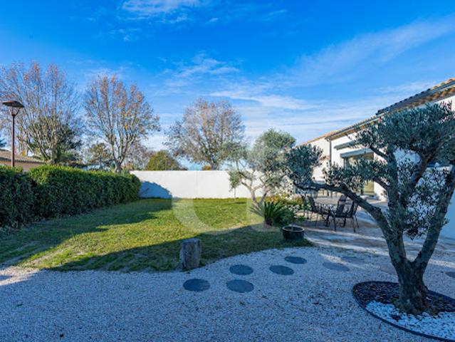 Vente Villa 5 pièces 137 m2 Saint Rémy de Provence