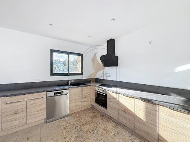 Vente Villa 5 pièces 137 m2 Sari Solenzara