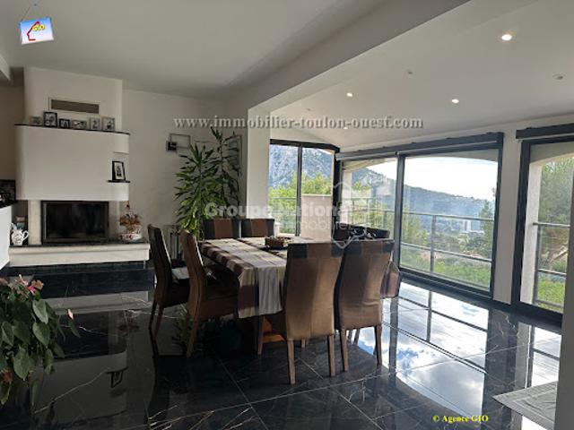 Vente Villa 5 pièces 137 m2 Toulon