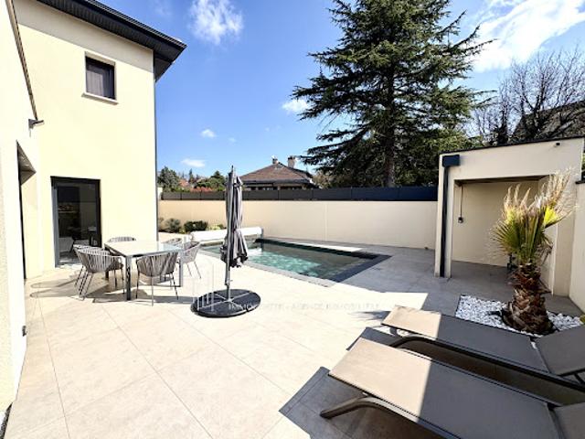 Vente Villa 5 pièces 138 m2 Vienne