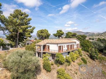Vente Villa 5 pièces 139 m2 Nice