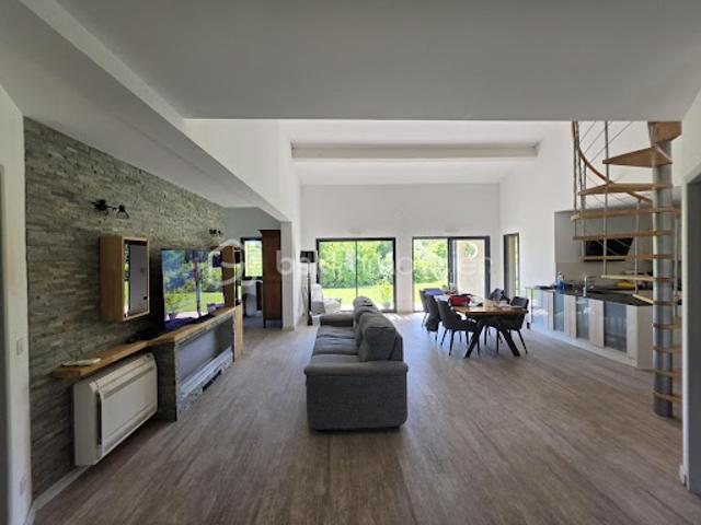 Vente Villa 5 pièces 140 m2 Boisset et Gaujac