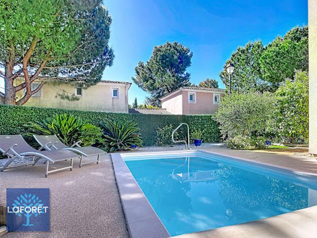 Vente Villa 5 pièces 142 m2 Cannes la bocca