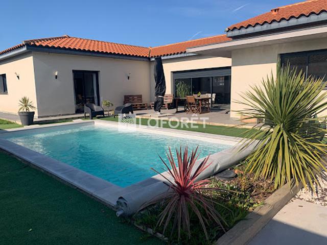 Vente Villa 5 pièces 143.65 m2 Villemolaque