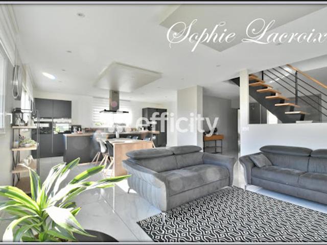 Vente Villa 5 pièces 144.7 m2 Bougé Chambalud