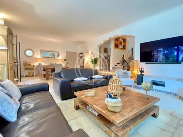 Vente Villa 5 pièces 144 m2 Le Cannet