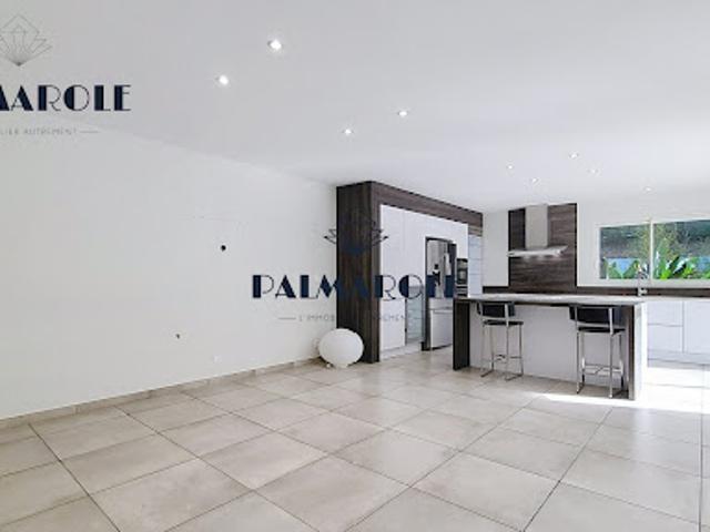 Vente Villa 5 pièces 145.92 m2 Villeneuve de la Raho