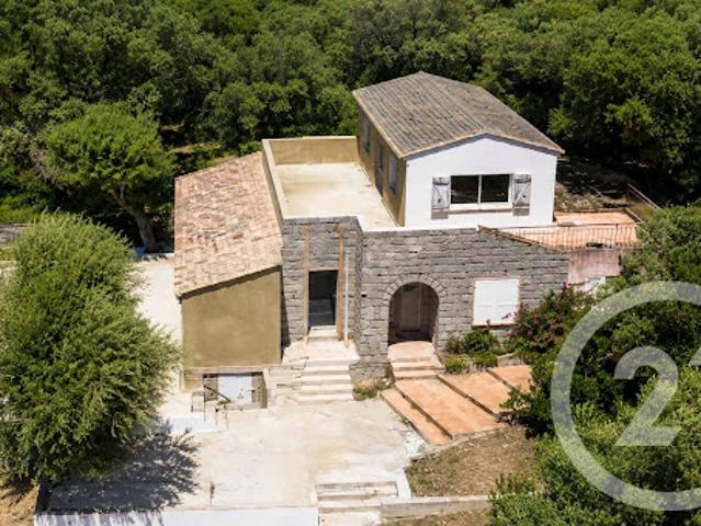Vente Villa 5 pièces 146.66 m2 Sainte lucie de porto vecchio