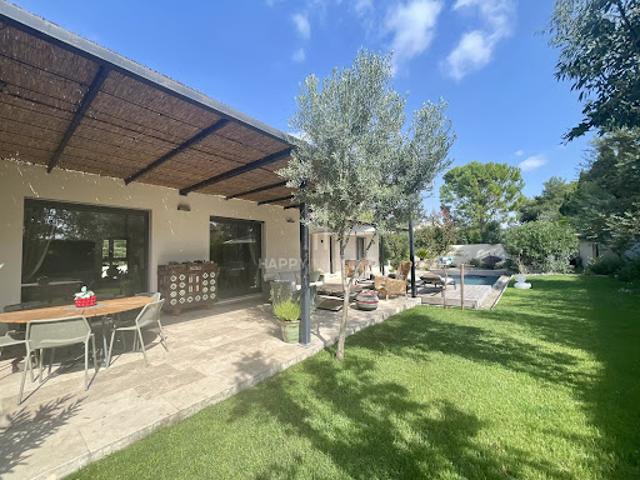 Vente Villa 5 pièces 148 m2 Paradou