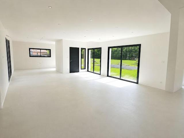 Vente Villa 5 pièces 149 m2 Pompertuzat