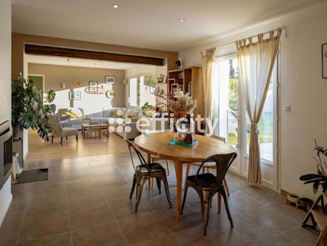 Vente Villa 5 pièces 150 m2 Cairanne
