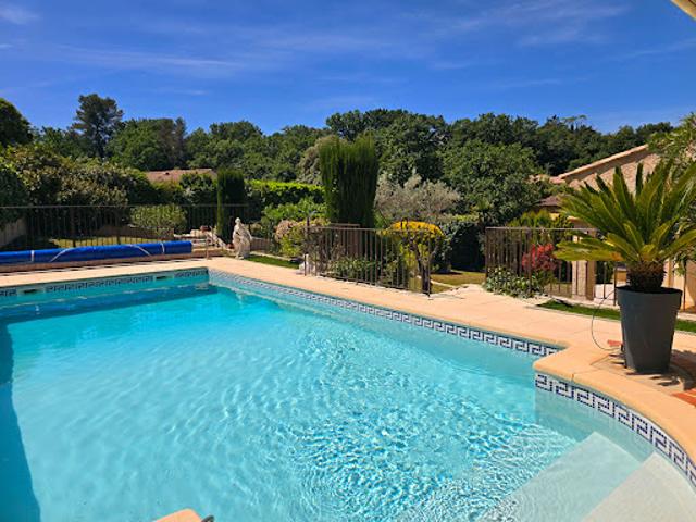 Vente Villa 5 pièces 150 m2 Belcodène