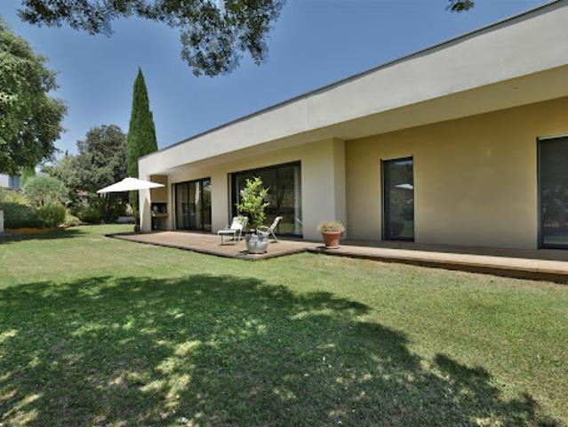 Vente Villa 5 pièces 151 m2 Nimes