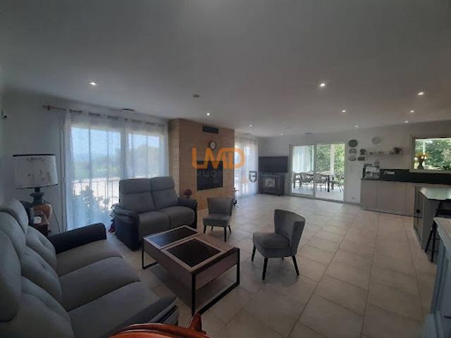 Vente Villa 5 pièces 153 m2 Massillargues Attuech
