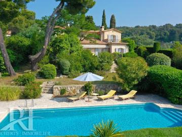 Villa à vendre à Alpes - Cuisine équipée