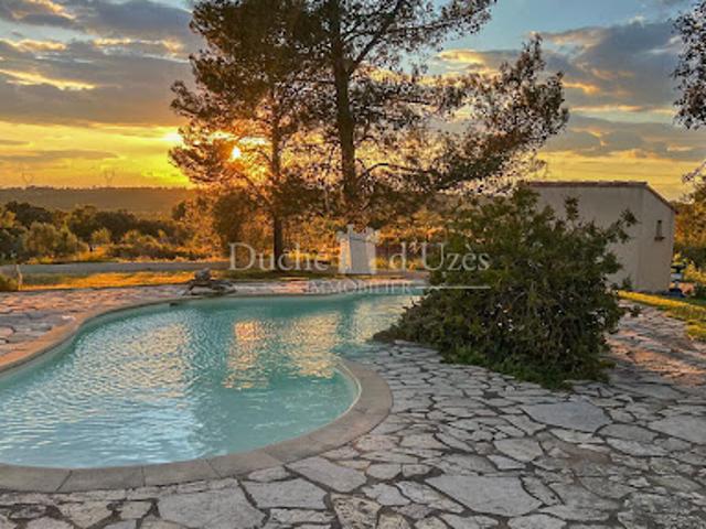 Vente Villa 5 pièces 156 m2 Uzès