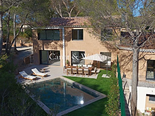 Vente Villa 5 pièces 157.65 m2 Saint raphael