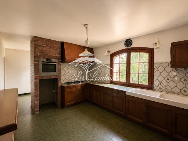 Vente Villa 5 pièces 167 m2 La Londe les Maures