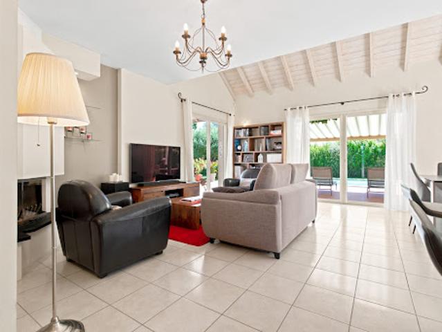 Vente Villa 5 pièces 168 m2 Charnècles