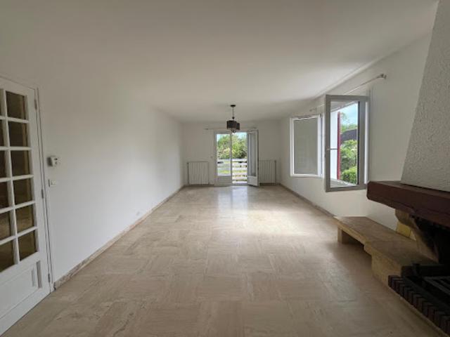 Vente Villa 5 pièces 170 m2 Bussy Saint Martin