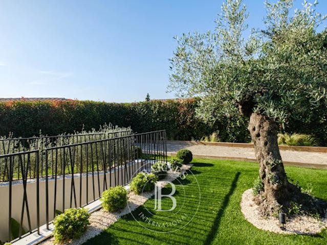 Vente Villa 5 pièces 151.2 m2 Sainte Maxime