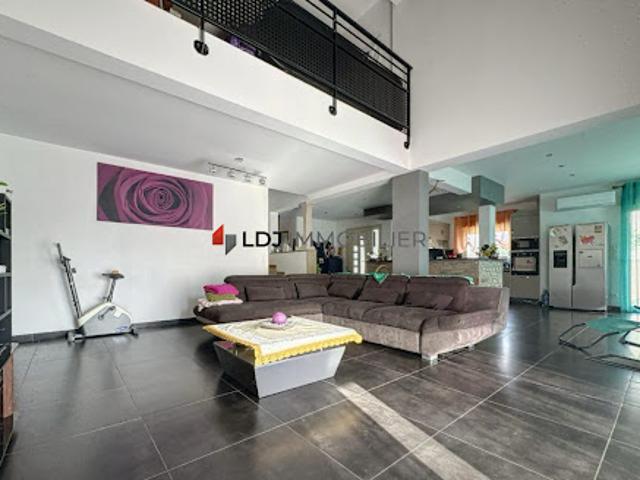 Vente Villa 5 pièces 180.86 m2 Perpignan