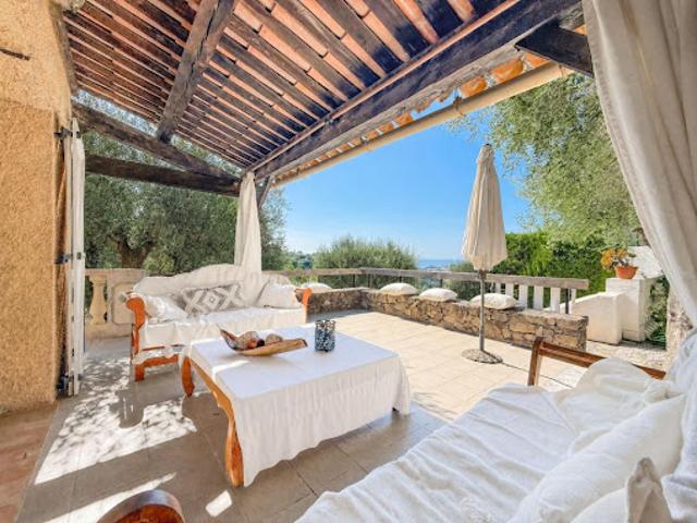 Vente Villa 5 pièces 181.66 m2 Nice