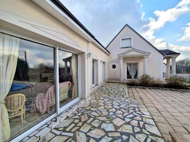 Vente Villa 5 pièces 184 m2 Le Magny
