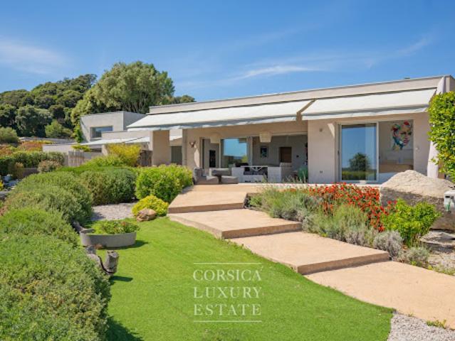 Vente Villa 5 pièces 197.22 m2 Ajaccio