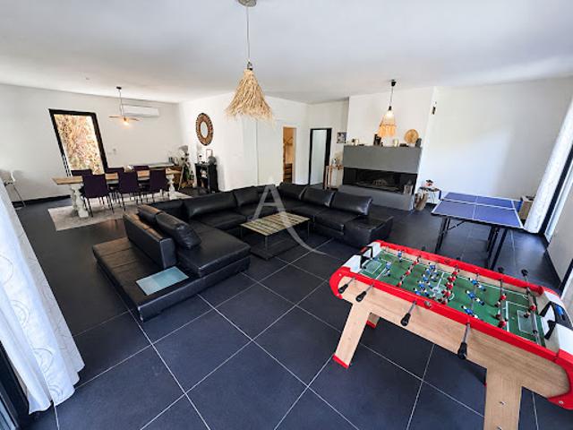 Vente Villa 5 pièces 197 m2 Aubord