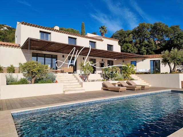 Vente Villa 5 pièces 200 m2 Cavalaire sur Mer