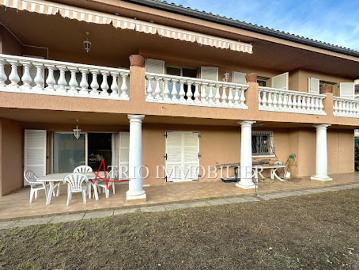 Vente Villa 5 pièces 200 m2 Saint Laurent du Var