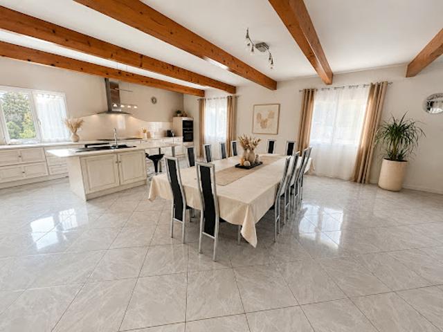 Vente Villa 5 pièces 208 m2 Bages