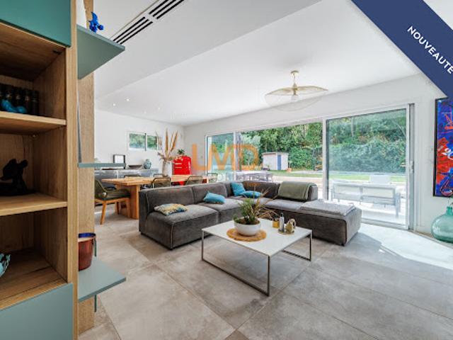Vente Villa 5 pièces 217 m2 Marseille 9ème