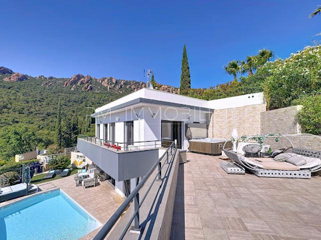 Vente Villa 5 pièces 220 m2 Agay