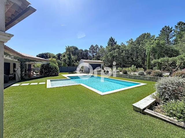 Vente Villa 5 pièces 220 m2 Plan de la Tour