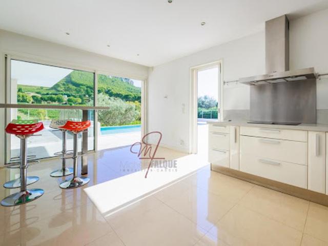 Vente Villa 5 pièces 245 m2 Cassis