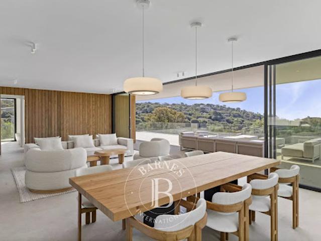 Vente Villa 5 pièces 254 m2 Sainte lucie de porto vecchio