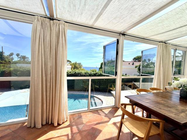 Vente villa 6 Pièce s 260m² Cap d'Antibes