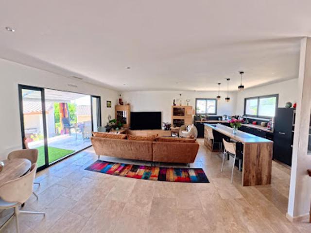 Vente Villa 6 pièces 99 m2 Moussac