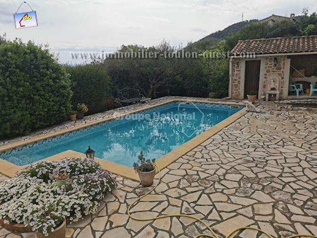 Vente Villa 6 pièces 110 m2 Solliès Ville