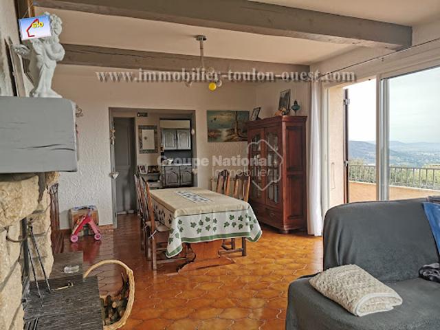 Vente Villa 6 pièces 110 m2 Solliès Ville
